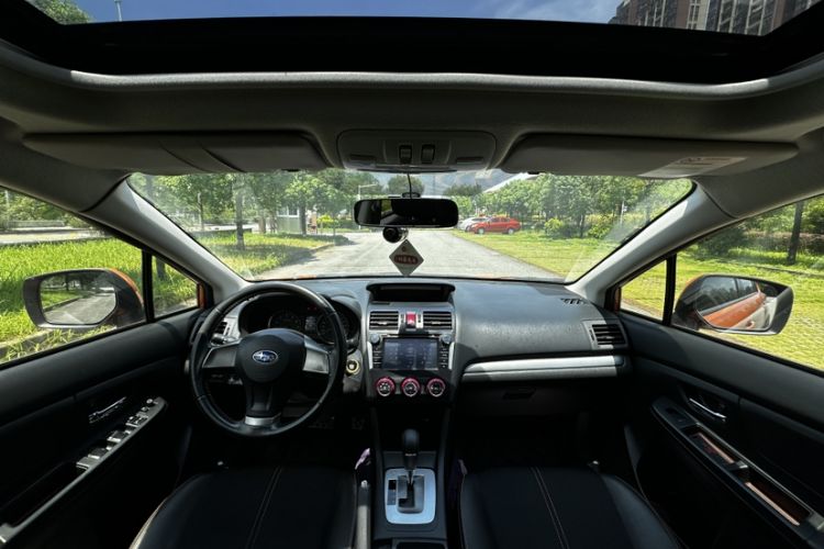 Used Subaru XV 2014 2.0i Comfort Navigation Edition Interior 1