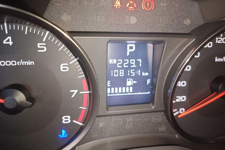 Used Subaru XV 2014 2.0i Elite Edition Odometer Close Up
