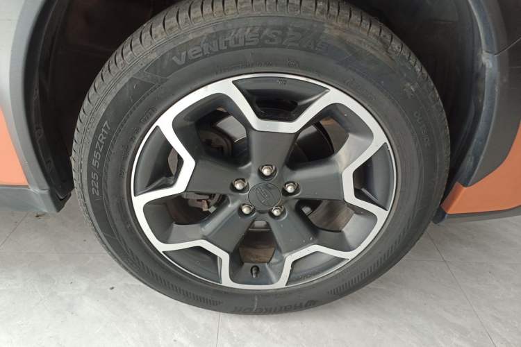 Used Subaru XV 2014 2.0i Elite Edition Right Front Wheel Hub