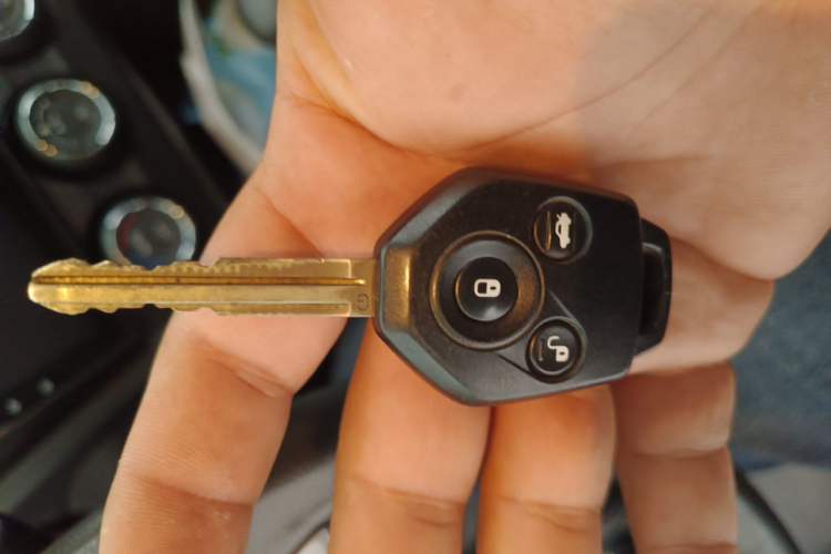 Used Subaru XV 2014 2.0i Elite Edition Vehicle Key