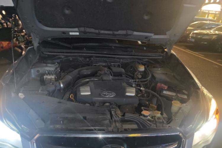 Used Subaru XV 2014 2.0i Luxury Navigation Edition Engine Bay