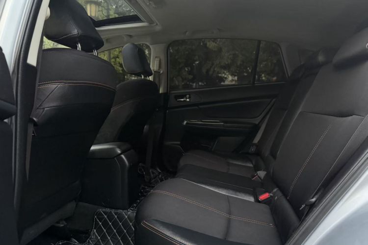 Used Subaru XV 2014 2.0i Comfort Edition Interior 4