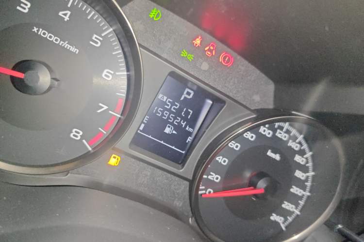 Used Subaru XV 2014 2.0i Luxury Navigation Edition Odometer Close Up
