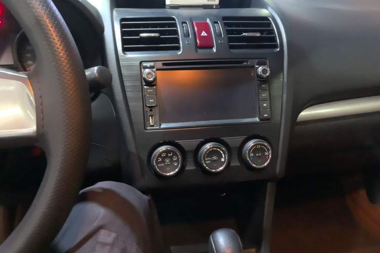 Used Subaru XV 2014 2.0i Comfort Edition Audio And AC Panel