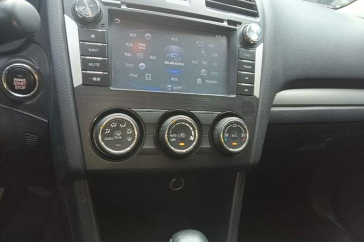 Used Subaru XV 2014 2.0i Comfort Edition Audio And AC Panel