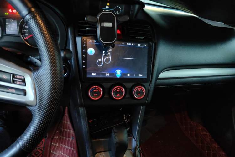 Used Subaru XV 2014 2.0i Elite Edition Audio And AC Panel