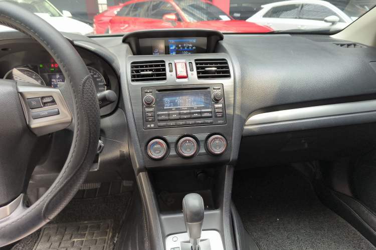 Used Subaru XV 2014 2.0i Elite Edition Audio And AC Panel