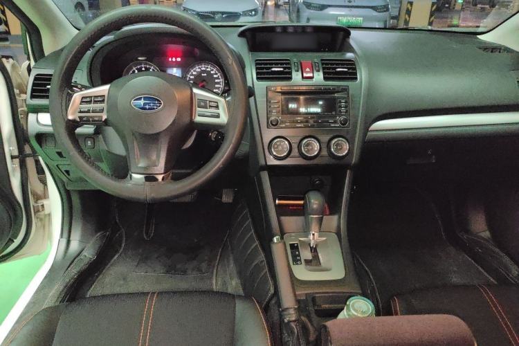Used Subaru XV 2014 2.0i Comfort Edition Center Console