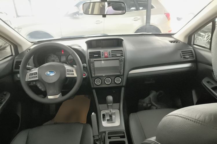 Used Subaru XV 2014 2.0i Luxury Edition Center Console