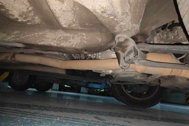 Used Subaru XV 2014 2.0i Elite Navigation Edition Chassis Front Right