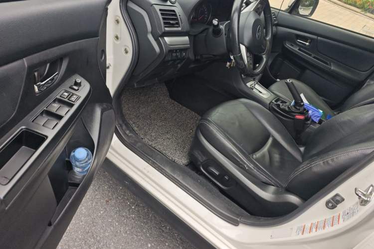 Used Subaru XV 2014 2.0i Elite Edition Driver Seat