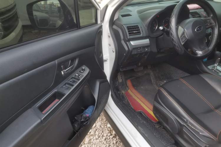 Used Subaru XV 2014 2.0i Comfort Navigation Edition Driver Seat