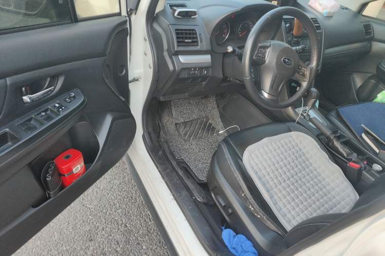 Used Subaru XV 2014 2.0i Elite Edition Driver Seat
