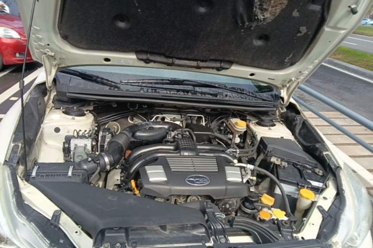Used Subaru XV 2014 2.0i Comfort Edition Engine Bay