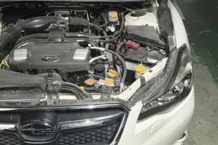 Used Subaru XV 2014 2.0i Luxury Edition Engine Bay Left