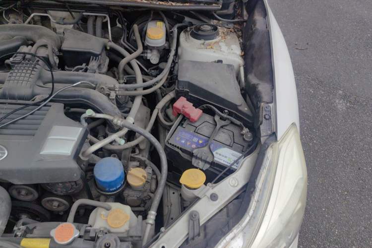 Used Subaru XV 2014 2.0i Elite Edition Engine Bay Left