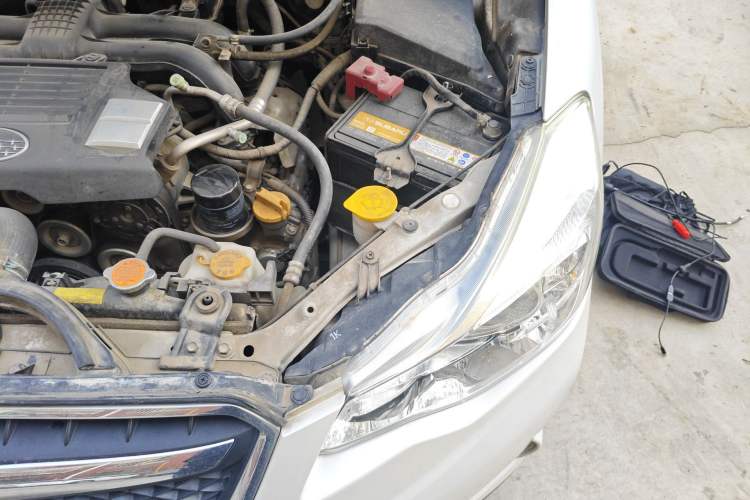 Used Subaru XV 2014 2.0i Comfort Edition Engine Bay Left