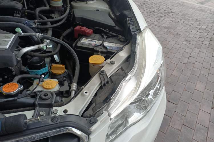 Used Subaru XV 2014 2.0i Elite Edition Engine Bay Left