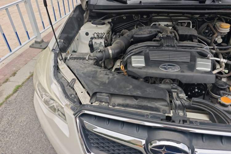 Used Subaru XV 2014 2.0i Elite Edition Engine Bay Right