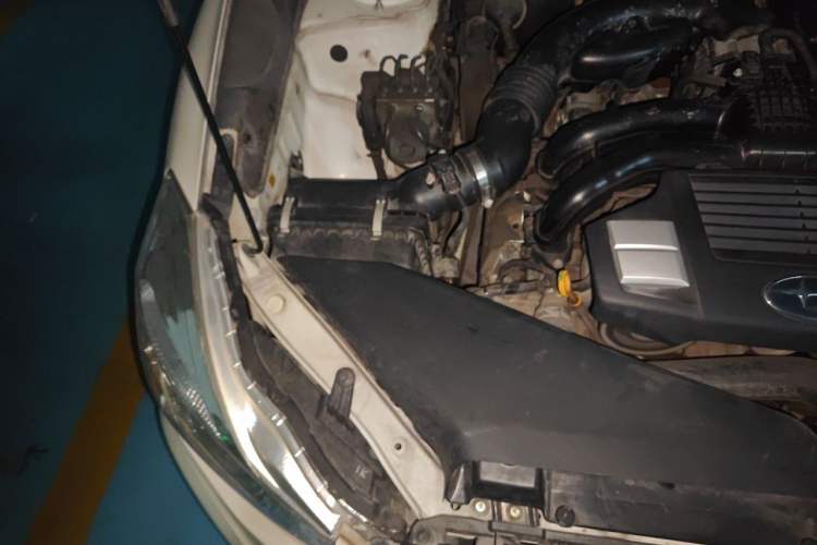 Used Subaru XV 2014 2.0i Elite Navigation Edition Engine Bay Right