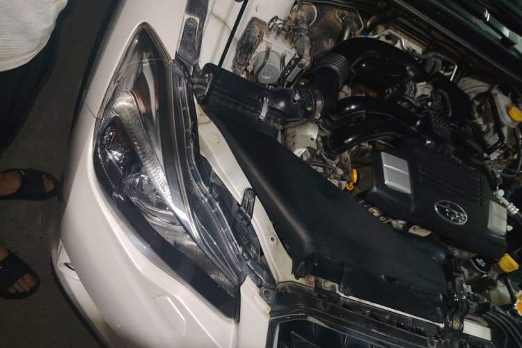 Used Subaru XV 2014 2.0i Luxury Navigation Edition Engine Bay Right