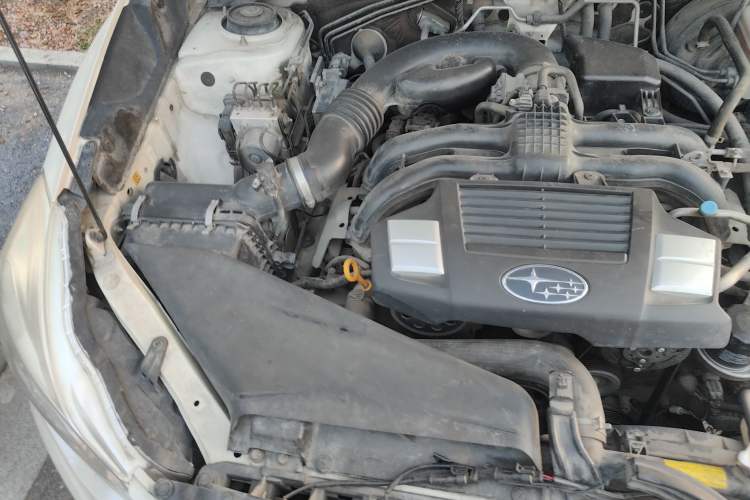 Used Subaru XV 2014 2.0i Elite Edition Engine Bay Right