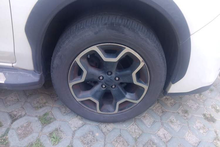 Used Subaru XV 2014 2.0i Comfort Edition Exterior 1