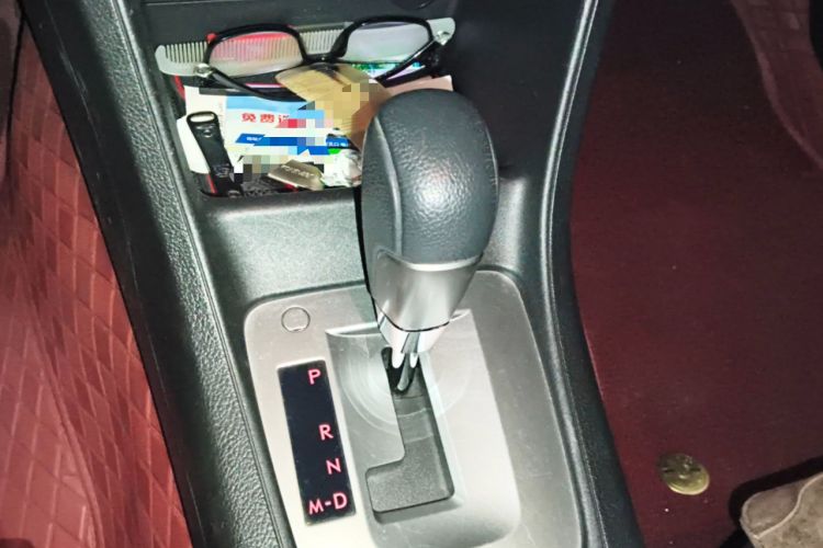 Used Subaru XV 2014 2.0i Luxury Edition Gear Lever