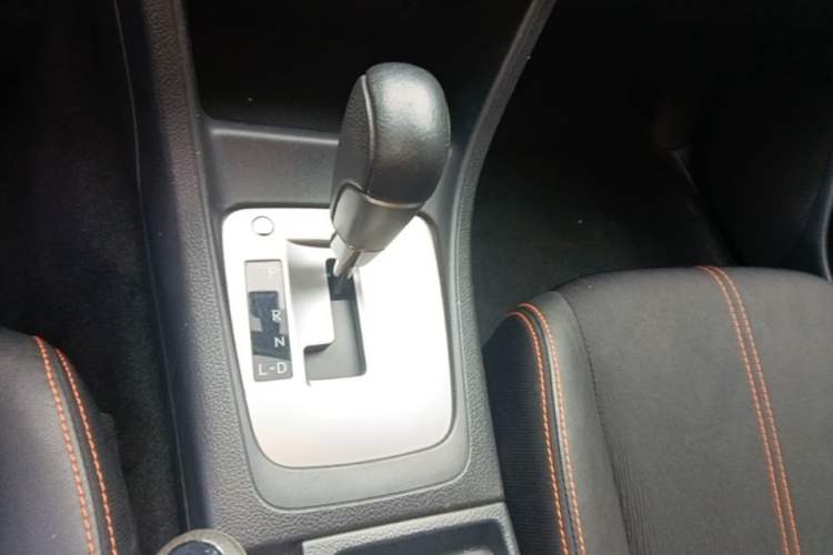 Used Subaru XV 2014 2.0i Comfort Edition Gear Lever