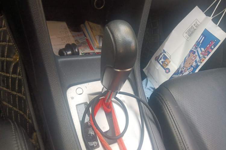 Used Subaru XV 2014 2.0i Comfort Edition Gear Lever