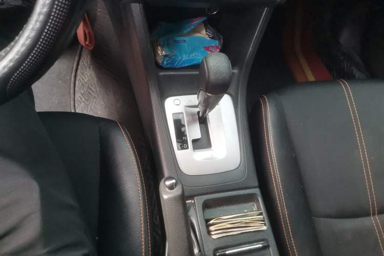 Used Subaru XV 2014 2.0i Comfort Navigation Edition Gear Lever