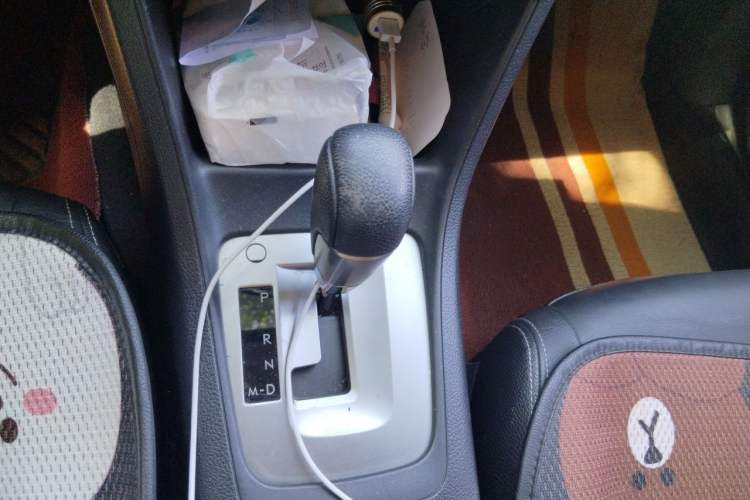 Used Subaru XV 2014 2.0i Luxury Navigation Edition Gear Lever