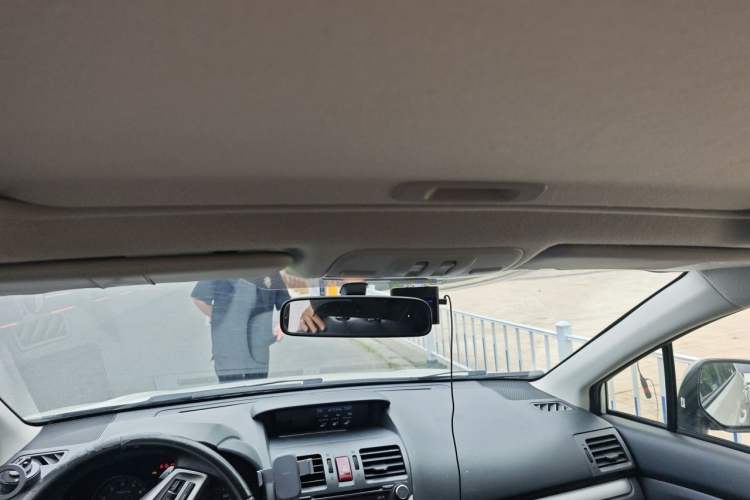 Used Subaru XV 2014 2.0i Elite Edition Headliner