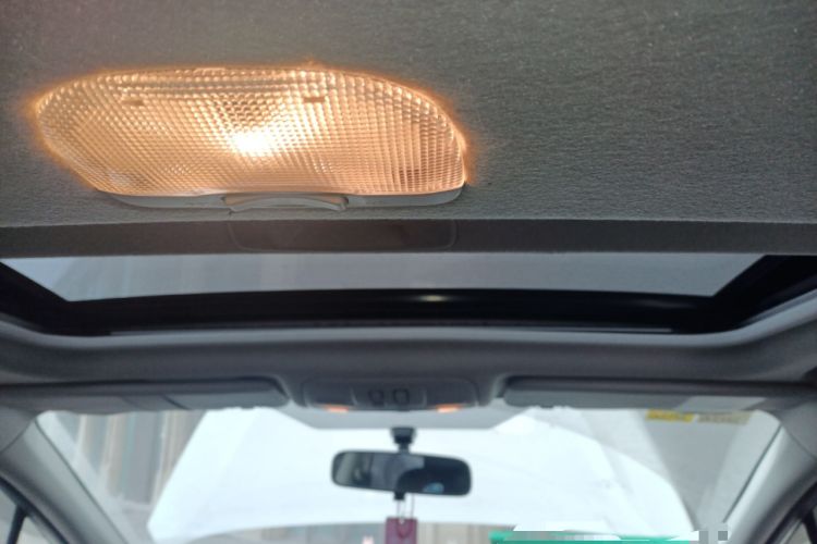 Used Subaru XV 2014 2.0i Elite Edition Headliner