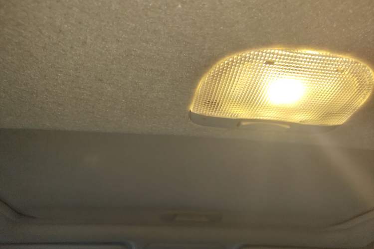 Used Subaru XV 2014 2.0i Elite Edition Headliner
