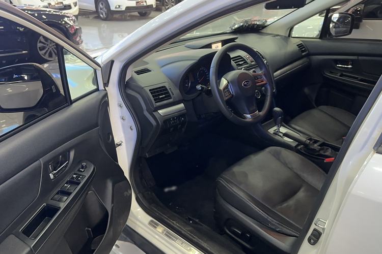 Used Subaru XV 2014 2.0i Elite Edition Interior 2