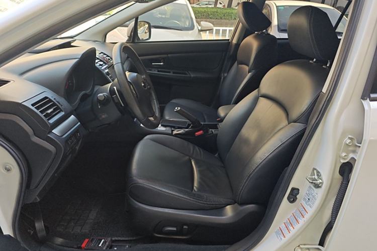 Used Subaru XV 2014 2.0i Elite Edition Interior 2