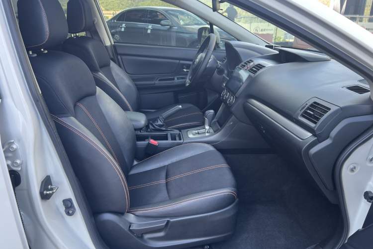 Used Subaru XV 2014 2.0i Comfort Edition Interior 2