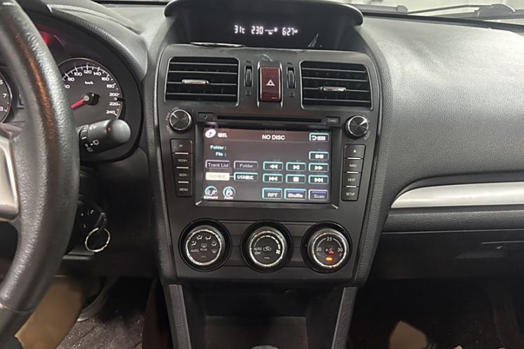 Used Subaru XV 2014 2.0i Comfort Edition Interior 3