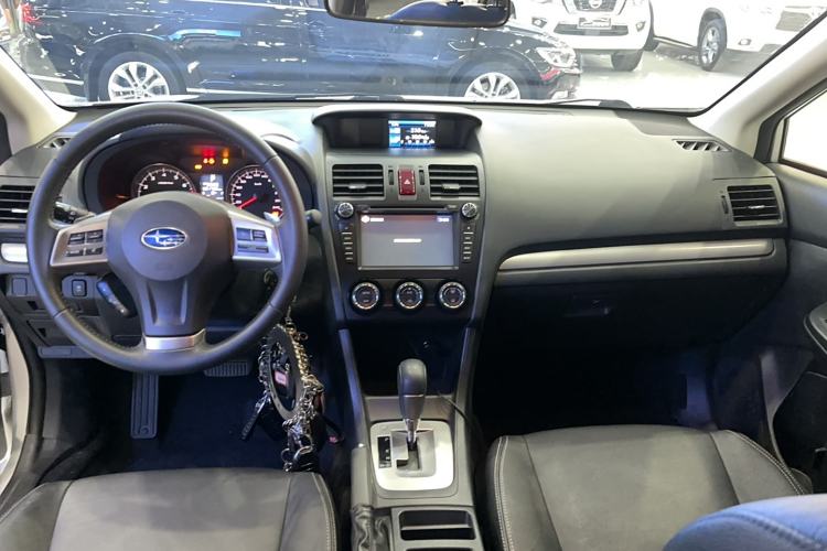 Used Subaru XV 2014 2.0i Elite Edition Interior 3