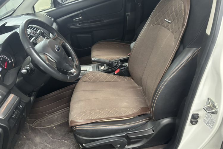 Used Subaru XV 2014 2.0i Comfort Edition Interior 5