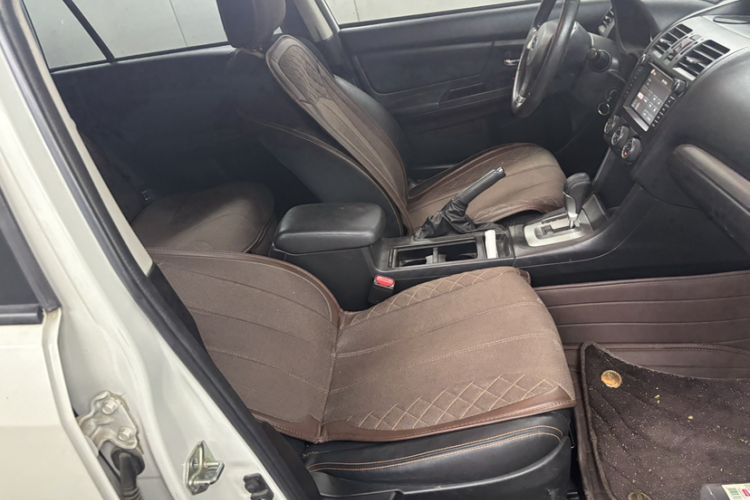 Used Subaru XV 2014 2.0i Comfort Edition Interior 6