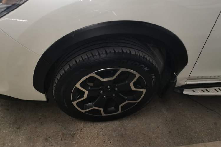 Used Subaru XV 2014 2.0i Comfort Edition Left Front Wheel Hub