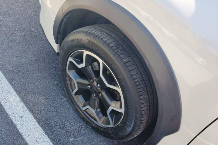 Used Subaru XV 2014 2.0i Comfort Edition Left Front Wheel Hub