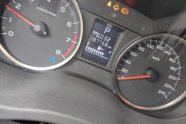 Used Subaru XV 2014 2.0i Elite Edition Odometer Close Up