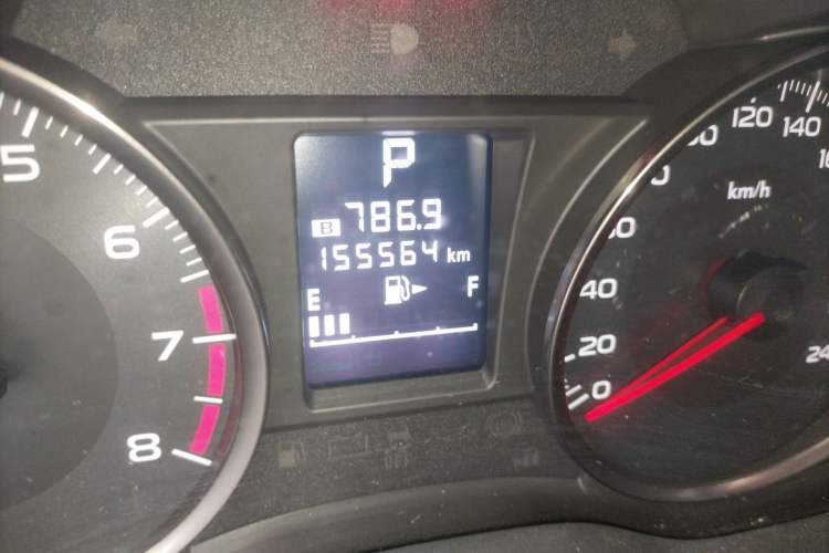 Used Subaru XV 2014 2.0i Comfort Edition Odometer Close Up