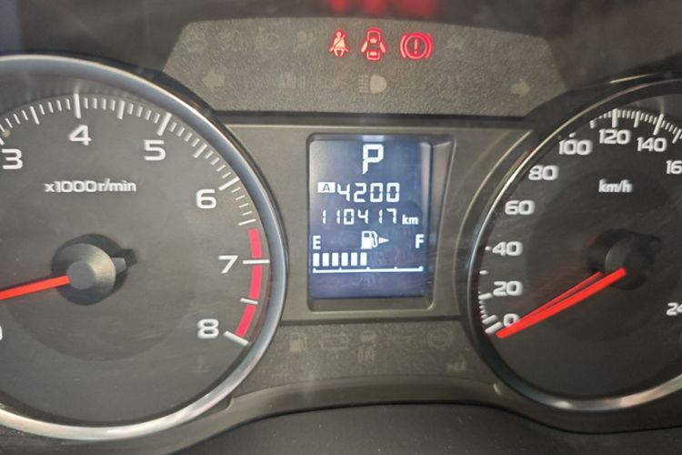 Used Subaru XV 2014 2.0i Elite Edition Odometer Close Up