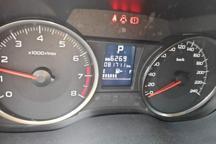 Used Subaru XV 2014 2.0i Comfort Edition Odometer Close Up