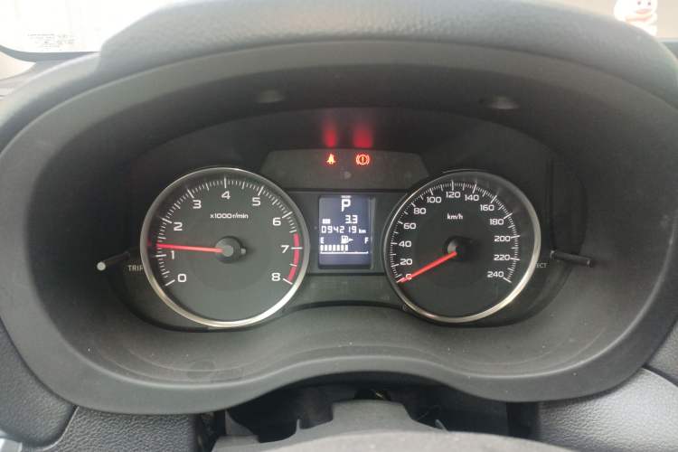 Used Subaru XV 2014 2.0i Elite Edition Odometer Close Up