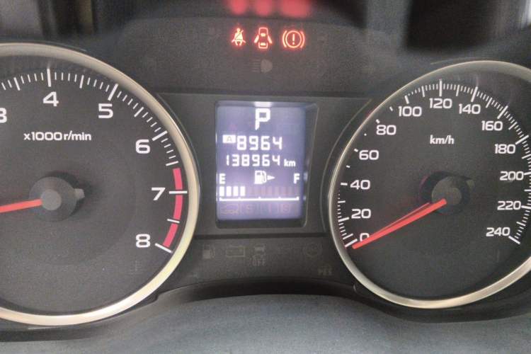 Used Subaru XV 2014 2.0i Elite Edition Odometer Close Up